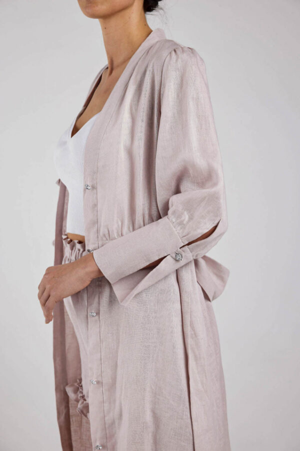 Status Quan Dangerous Liaisons sustainable linen nightgown in musk pink. Detail.